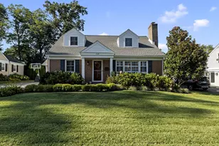 128 Rodney Cir, Bryn Mawr, PA 19010 - Photo 1