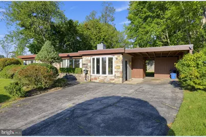 2155 Kingswood Lane, Broomall, PA 19008 - Photo 1