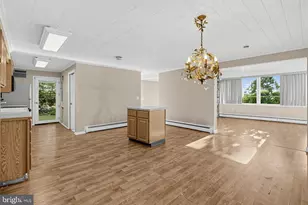 2155 Kingswood Ln, Broomall, PA 19008 - Photo 3