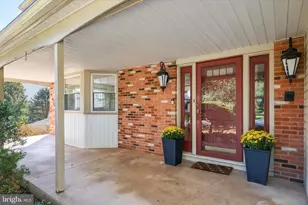 604 Heather Ln, Bryn Mawr, PA 19010 - Photo 3