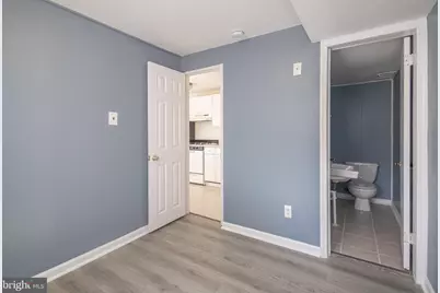 133 E Laughead Avenue, Marcus Hook, PA 19061 - Photo 25