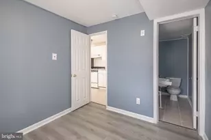133 E Laughead Ave, Marcus Hook, PA 19061 - Photo 25