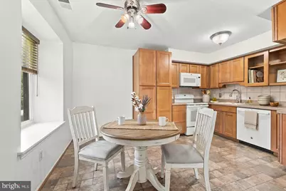 5200 Hilltop Drive U-9 / #414, Brookhaven, PA 19015 - Photo 9