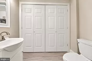 5200 Hilltop Dr, Brookhaven, PA 19015 - Photo 15