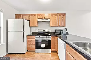 319 Cashel Ct, Aston, PA 19014 - Photo 3