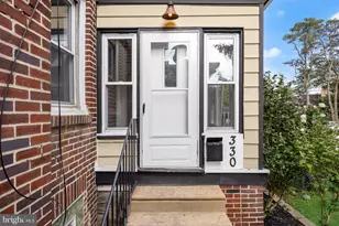 330 W 15th St, Chester, PA 19013 - Photo 3