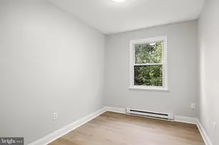 330 W 15th St, Chester, PA 19013 - Photo 17