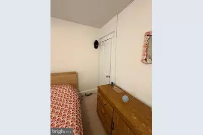 240 Lynn Boulevard N, Upper Darby, PA 19082 - Photo 17