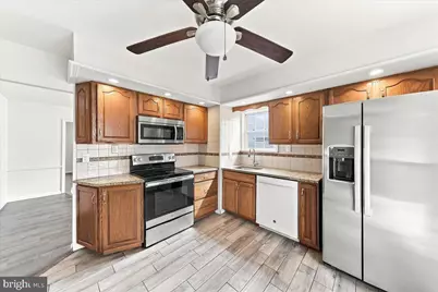 36 Penns Court, Aston, PA 19014 - Photo 3