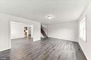 36 Penns Ct, Aston, PA 19014 - Photo 9