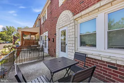 556 N Sycamore Avenue, Clifton Heights, PA 19018 - Photo 3