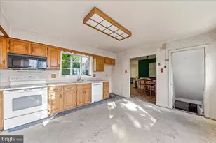 26 Ash Rd, Wallingford, PA 19086 - Photo 13