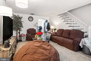 141 W 21st St, Chester, PA 19013 - Photo 11