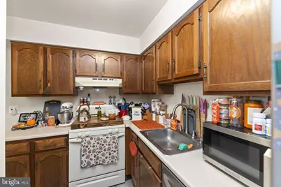 538 Gia Circle, Clifton Heights, PA 19018 - Photo 5