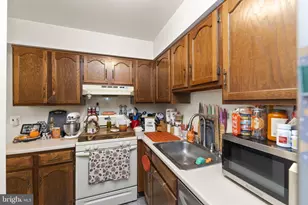 538 Gia Cir, Clifton Heights, PA 19018 - Photo 5