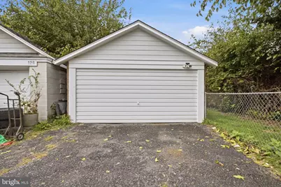 122 W Mowry Street, Chester, PA 19013 - Photo 41