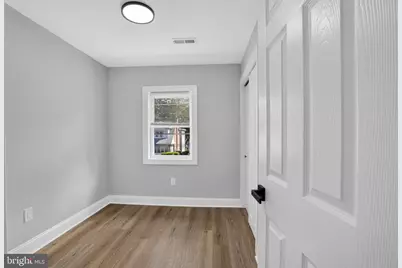 122 W Mowry Street, Chester, PA 19013 - Photo 31