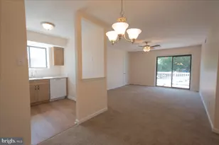 7126 Hilltop Dr, Brookhaven, PA 19015 - Photo 11