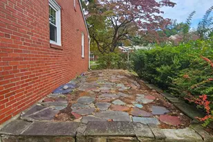215 Parkview Dr, Broomall, PA 19008 - Photo 37