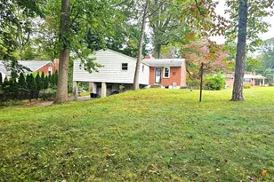 215 Parkview Dr, Broomall, PA 19008 - Photo 9