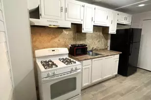 1113 White St, Chester, PA 19013 - Photo 7