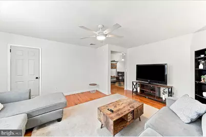 38 E Stratford Avenue, Lansdowne, PA 19050 - Photo 3