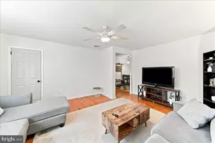 38 E Stratford Ave, Lansdowne, PA 19050 - Photo 3