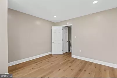 1121 W 8th Street, Chester, PA 19013 - Photo 15