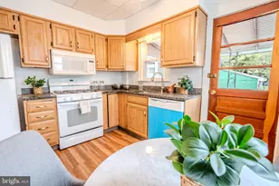 1429 Lawrence Rd, Havertown, PA 19083 - Photo 15
