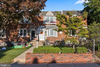 303 N Oak Avenue, Clifton Heights, PA 19018 - Photo 1