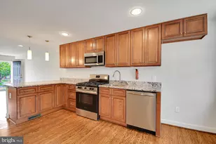 732 Crescent Dr, Glenolden, PA 19036 - Photo 1