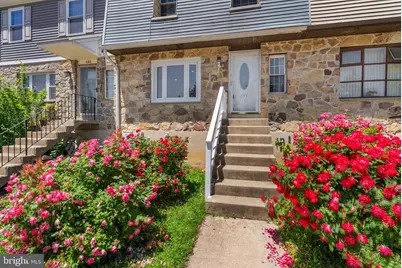 643 Saint Anthony Lane, Upper Darby, PA 19082 - Photo 3