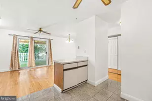 643 St Anthony Ln, Upper Darby, PA 19082 - Photo 17