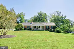 20 Hemlock Dr, Glen Mills, PA 19342 - Photo 1