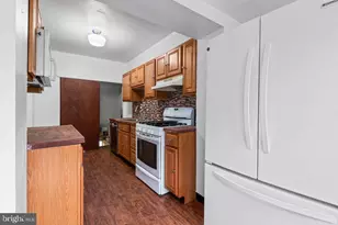 129 E 24th St, Chester, PA 19013 - Photo 7