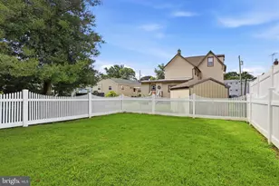 223 Swarthmore Ave, Folsom, PA 19033 - Photo 15