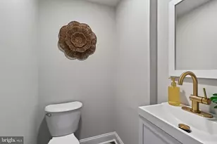 256 N Aberdeen Ave, Wayne, PA 19087 - Photo 15