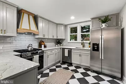 256 N Aberdeen Avenue, Wayne, PA 19087 - Photo 5