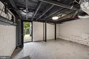 256 N Aberdeen Ave, Wayne, PA 19087 - Photo 37