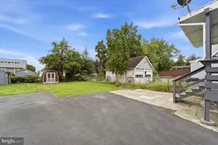 129 N Llanwellyn Ave, Glenolden, PA 19036 - Photo 5