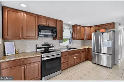 4229 Naamans Creek Road, Upper Chichester, PA 19061 - Photo 15