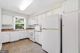 500 E E Lancaster Ave, Wayne, PA 19087 - Photo 5