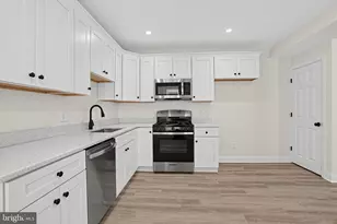 1315 E 9th St, Crum Lynne, PA 19022 - Photo 13