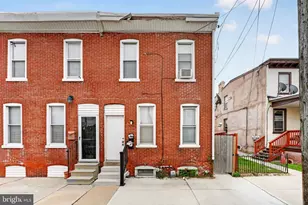 721 McIlvain St, Chester, PA 19013 - Photo 1