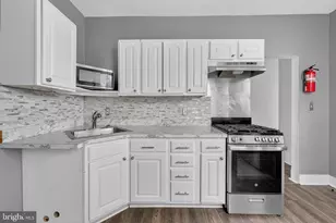 721 McIlvain St, Chester, PA 19013 - Photo 11