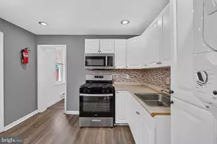 721 McIlvain St, Chester, PA 19013 - Photo 37