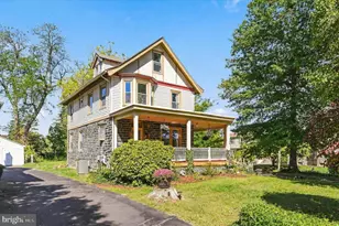 129 Wayne Ave E, Aldan, PA 19018 - Photo 1