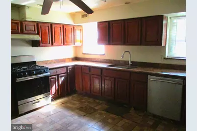 350 Parker Street, Chester, PA 19013 - Photo 7