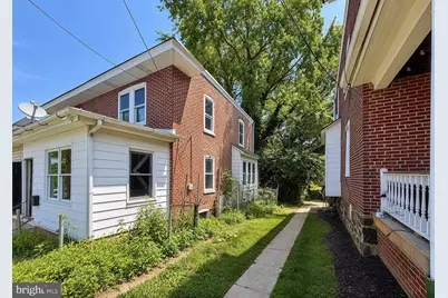 2611 Lindsay Street, Chester, PA 19013 - Photo 3