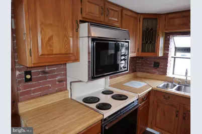 319 W 2nd Street #3RD FLOOR, Media, PA 19063 - Photo 7